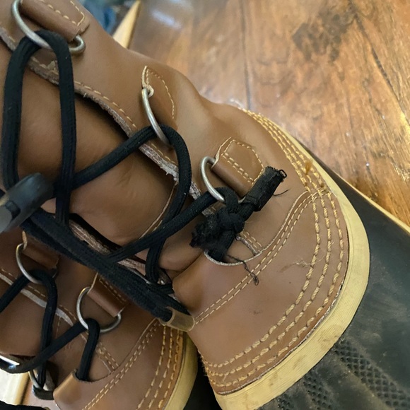 Sorel Boots - Picture 3 of 5